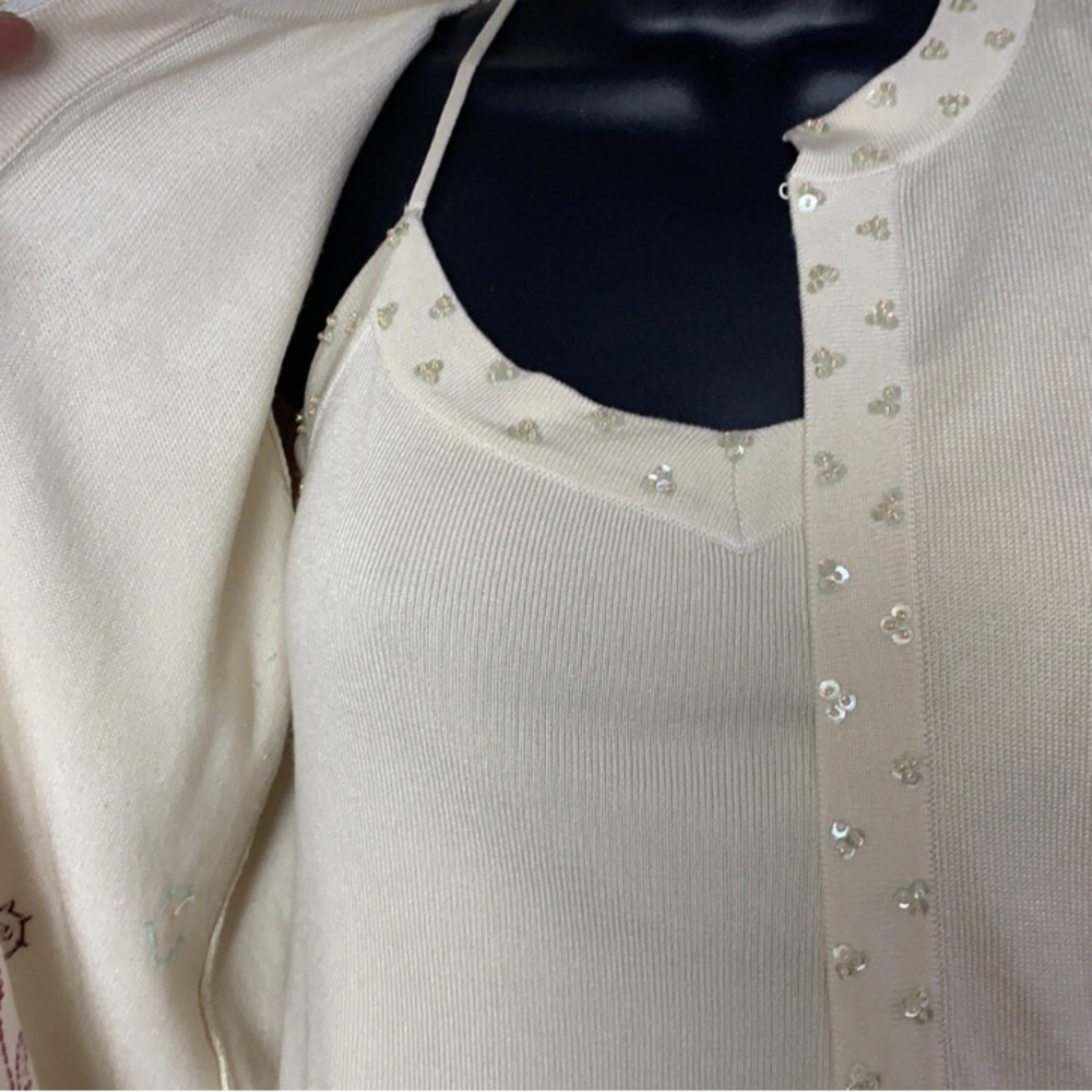 Easel cream floral sequinned cardigan with cream top size S - Picture 4 of 11